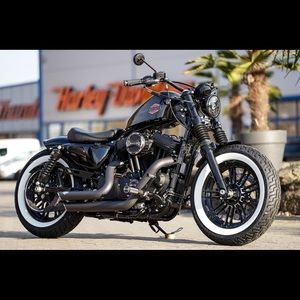 Meet your Posher, Emmanuelle